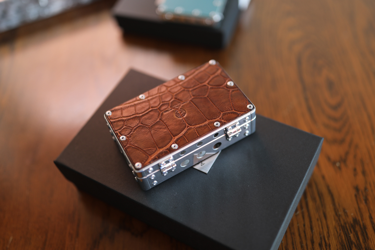 エアロコンセプト 名刺入れ エアロコンセプトの名刺入れ - Rika実験室