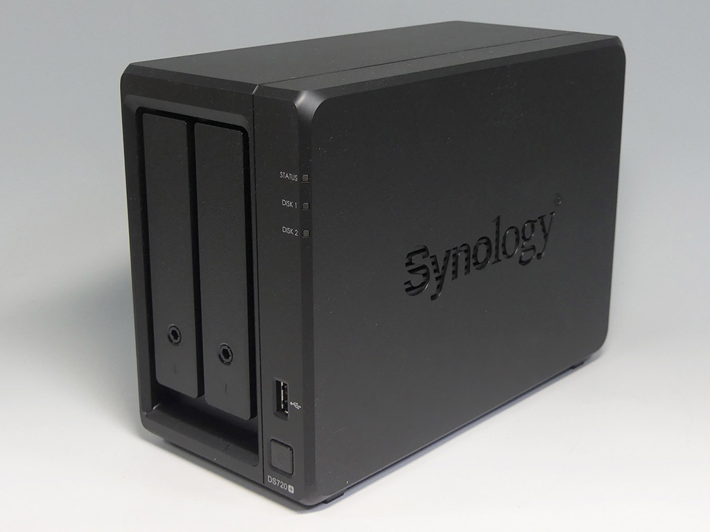 Synology NASのOSが3年ぶりに刷新、性能向上、自動復旧、テレワーク