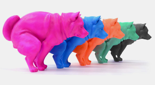 この存在感はいったい…。犬のトイレタイムを再現した「いきむ犬