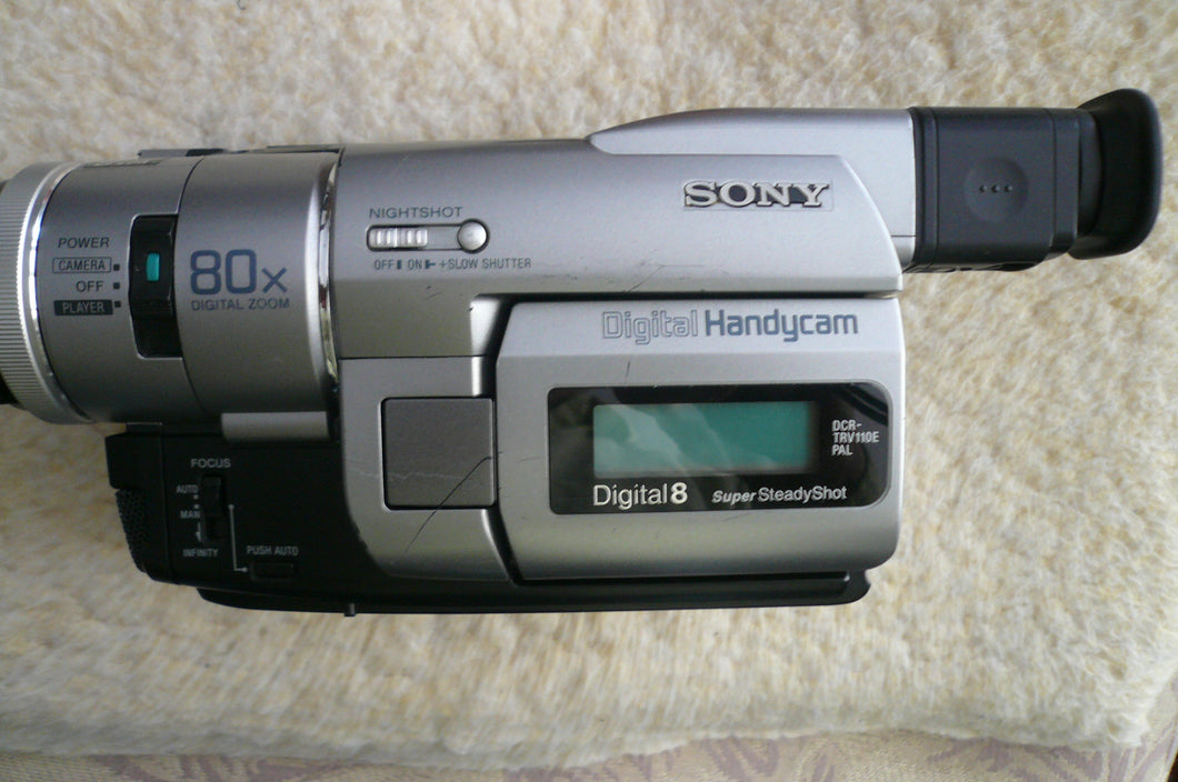 Sony DCR-TRV110e digital8 pal system camcorder plays 8mm Hi8