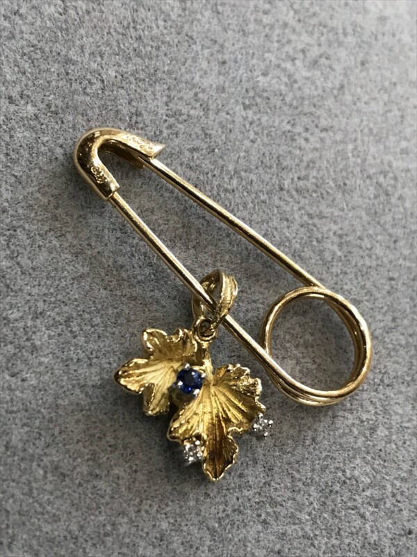 ジュエリー作家「岩倉康二」のブローチを作家ジュエリーとして評価