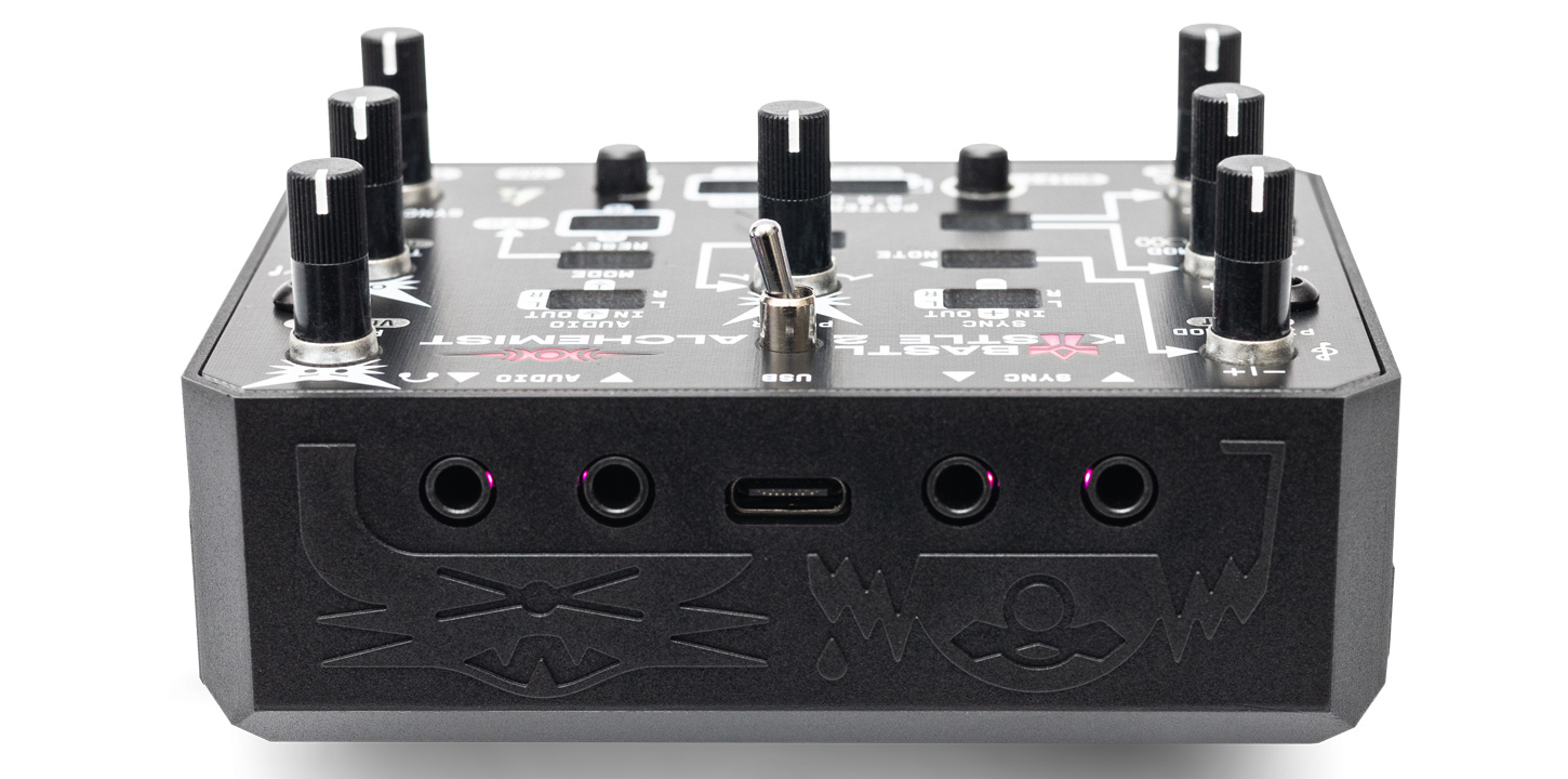 Bastl KASTLE 2 ALCHEMIST | 5つのシンセモードとMIDI対応の手のひら
