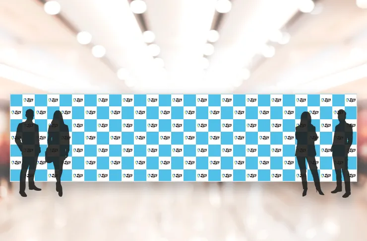 つなぎ目ゼロ！最大約9メートルの特大バックパネルの作り方｜イベント