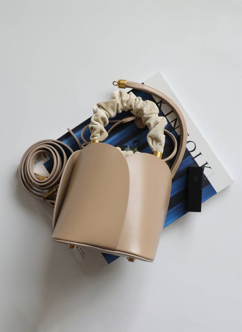 ISOLÉ公式｜バケットバッグ インスタ映え 本革 ISOLE