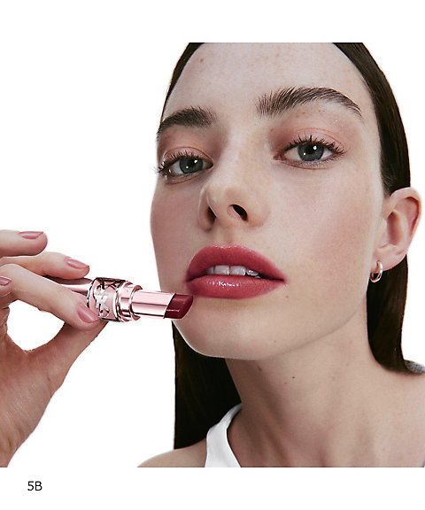 イヴ・サンローラン（YVES SAINT LAURENT ） YSL ラブシャイン