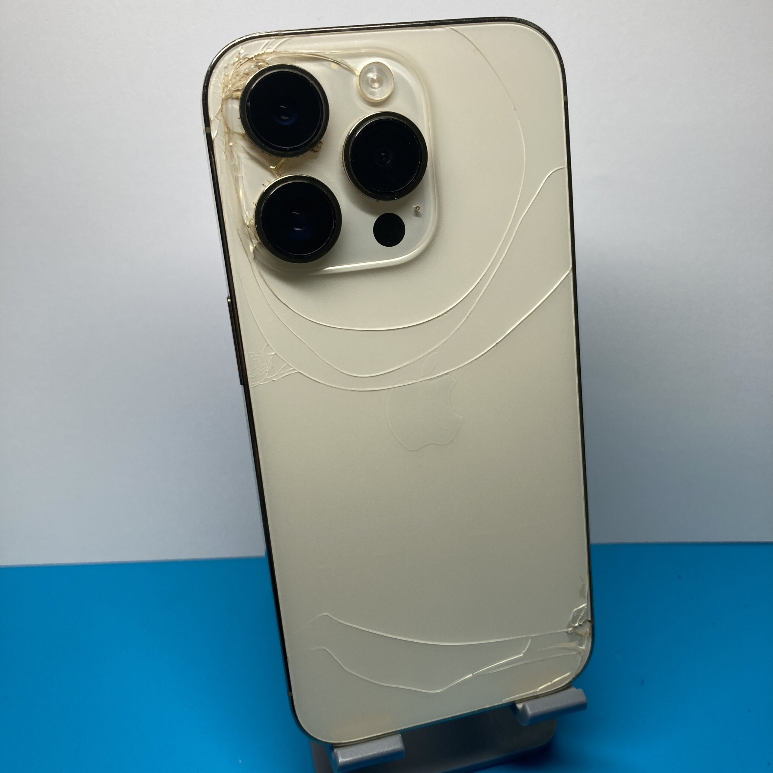 土浦店 赤ロムや背面割れ iPhone 14 Pro 256GBも高価買取！