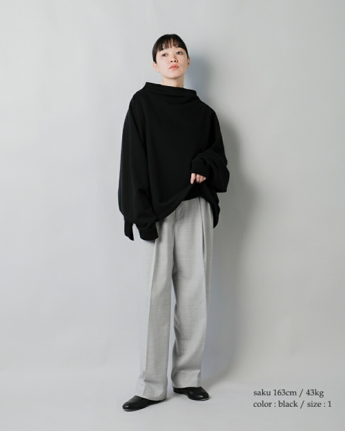 COGTHEBIGSMOKE コグザビッグスモーク MELINA BOTTLE NECK SWEATSHIRT