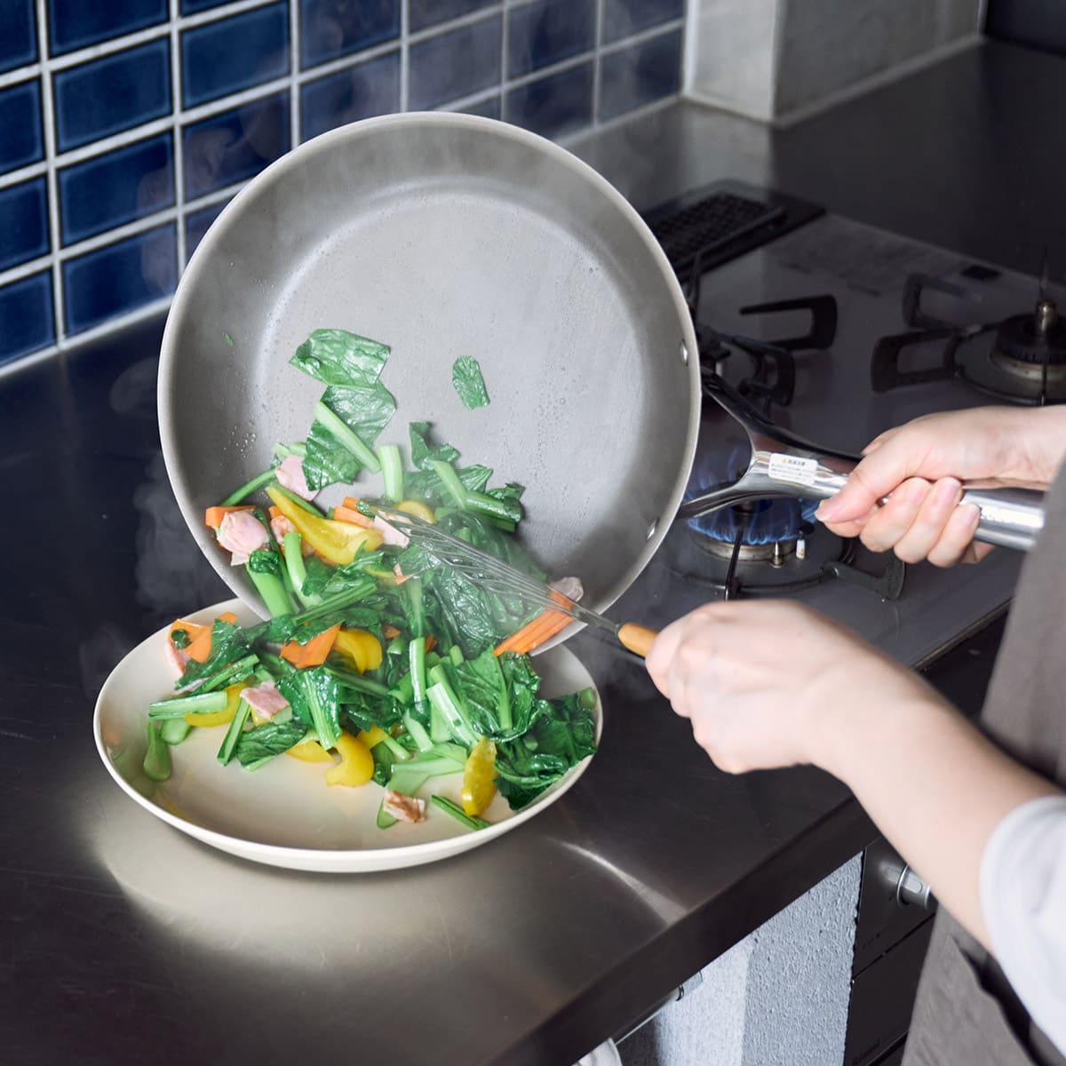 CORELLE】DuraNano フライパン28cm | itomani（いとまに）｜日常の「暇