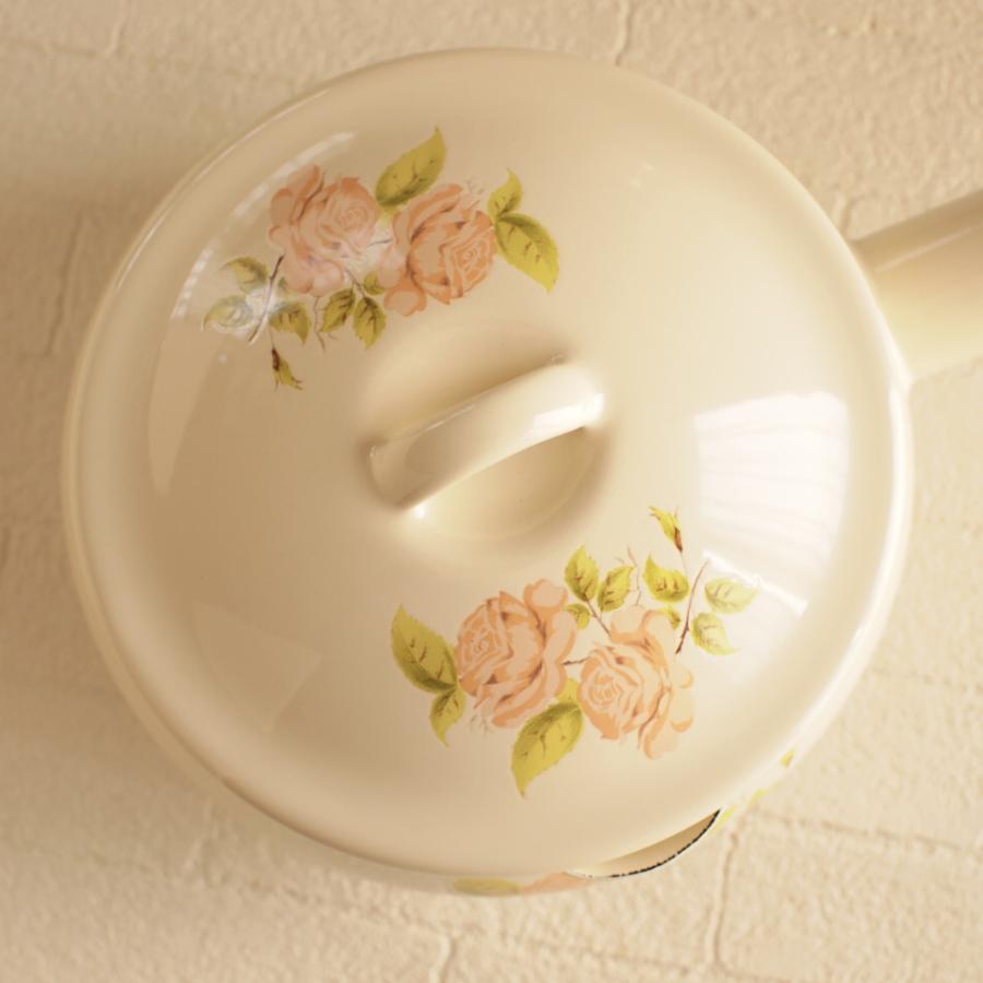 イマン ダイアナローズ 小魔女の片手鍋 ホーロー ミルクパン