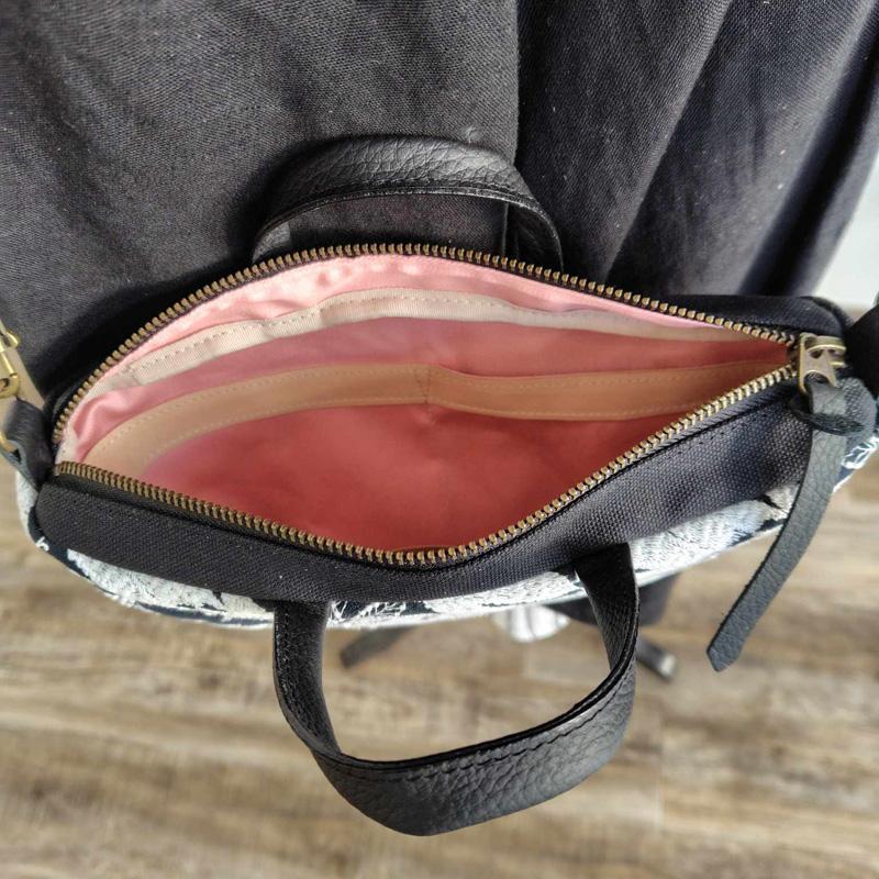 送料無料】ミナペルホネン/carnival カーニバルネイビー/ミニラウンド