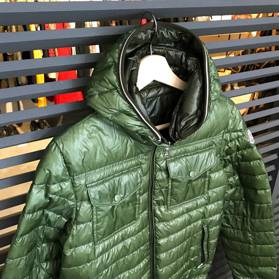 MONCLER（モンクレール） 【超美品】モンクレール ダウンジャケット