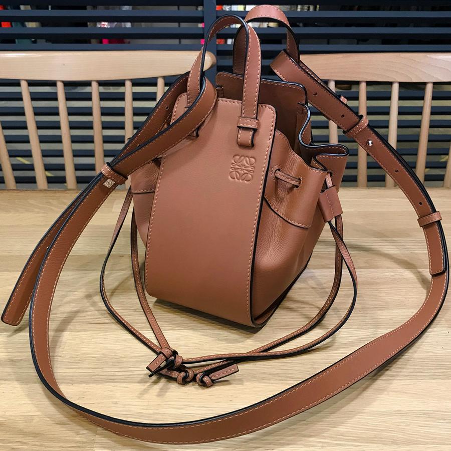 LOEWE（ロエベ） 【新品未使用】ロエベ ハンモック ドローストリング