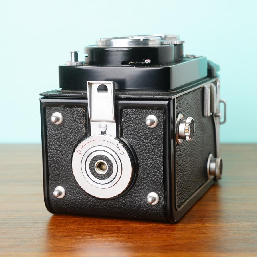 YASHICA（ヤシカ） 完動品◎YASHICAFLEX 新B型 二眼レフ フィルム