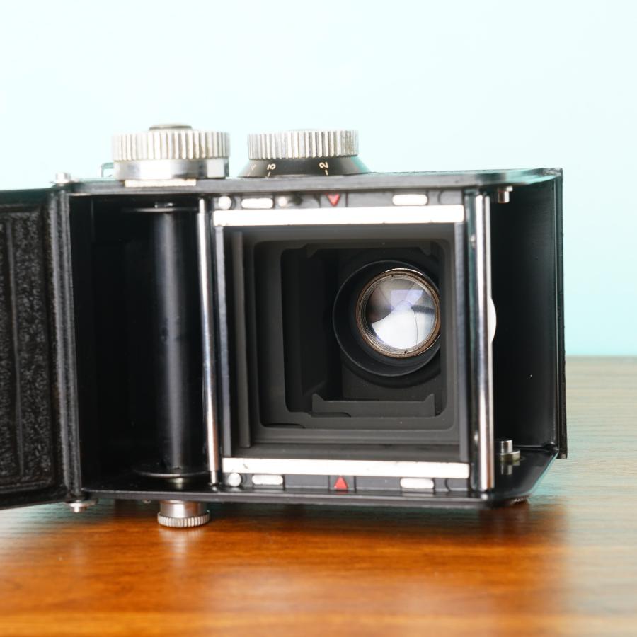 YASHICA（ヤシカ） 完動品◎YASHICAFLEX 新B型 二眼レフ フィルム