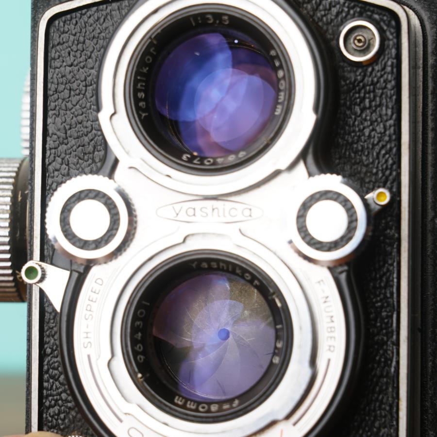 YASHICA（ヤシカ） 完動品◎YASHICAFLEX 新B型 二眼レフ フィルム