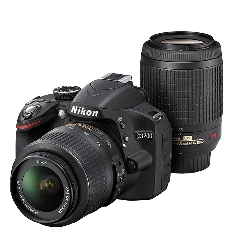ニコン（Nikon） Nikon D3200 ダブルレンズキット デジタル 一眼レフ