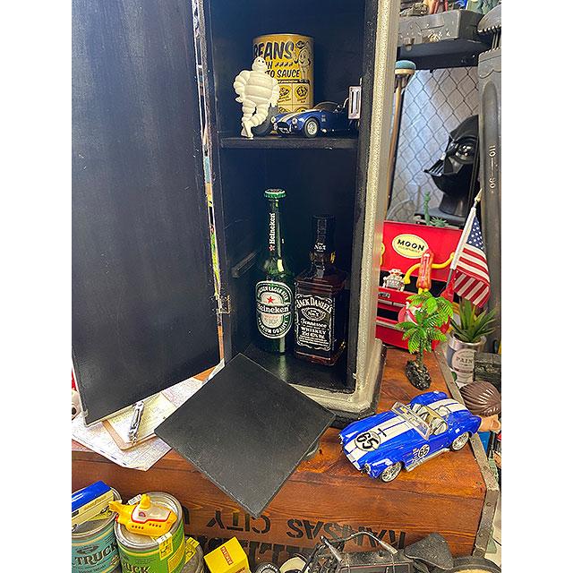 ルート66 ガスポンプ型キャビネット CDタワー （シルバー