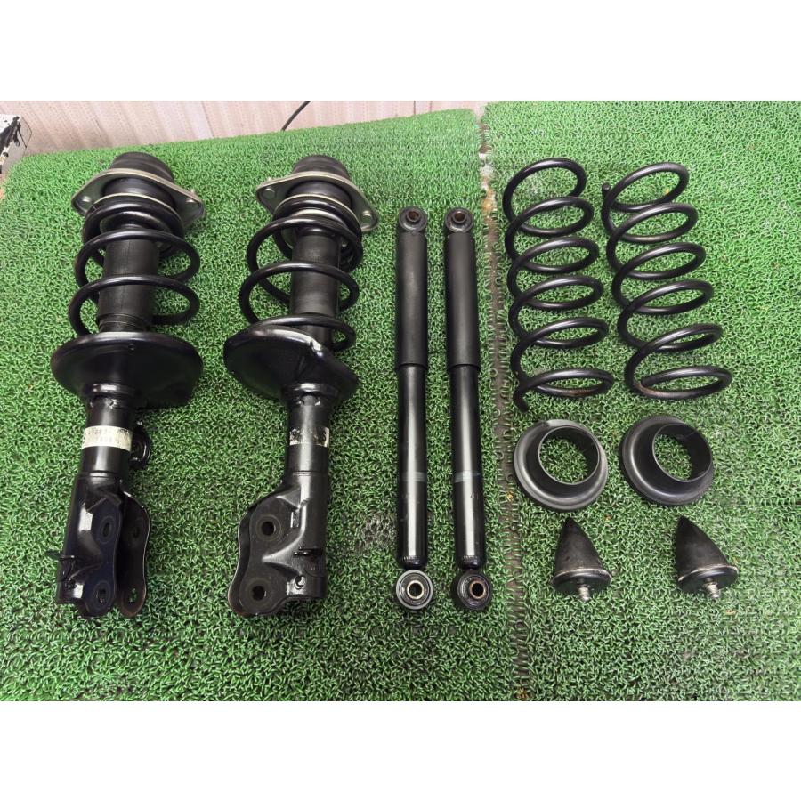 251210-A8 クリッパー NV100 DR17V 純正サスショック 1台分 ストラット