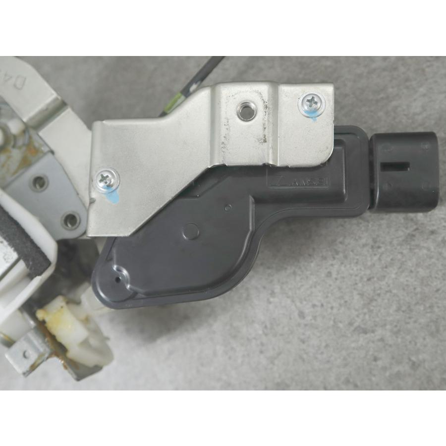 H18年 スズキ エブリィ バン EBD-DA64V 左 フロント ドアロック ASSY