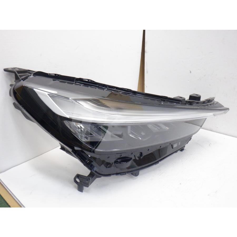 ☆(20973)令和3年 ヴェゼル RV5 ヘッドランプ右/ヘッドライト右 【参考