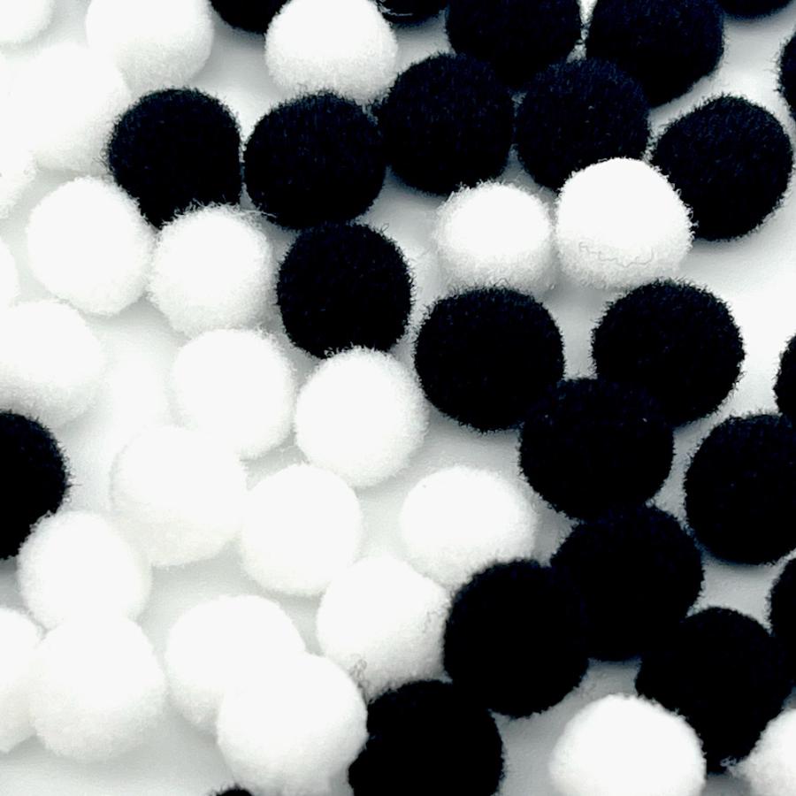 ポンポンボール ふわふわ ぼん天 2色各50個 ホワイト ブラック 8mm