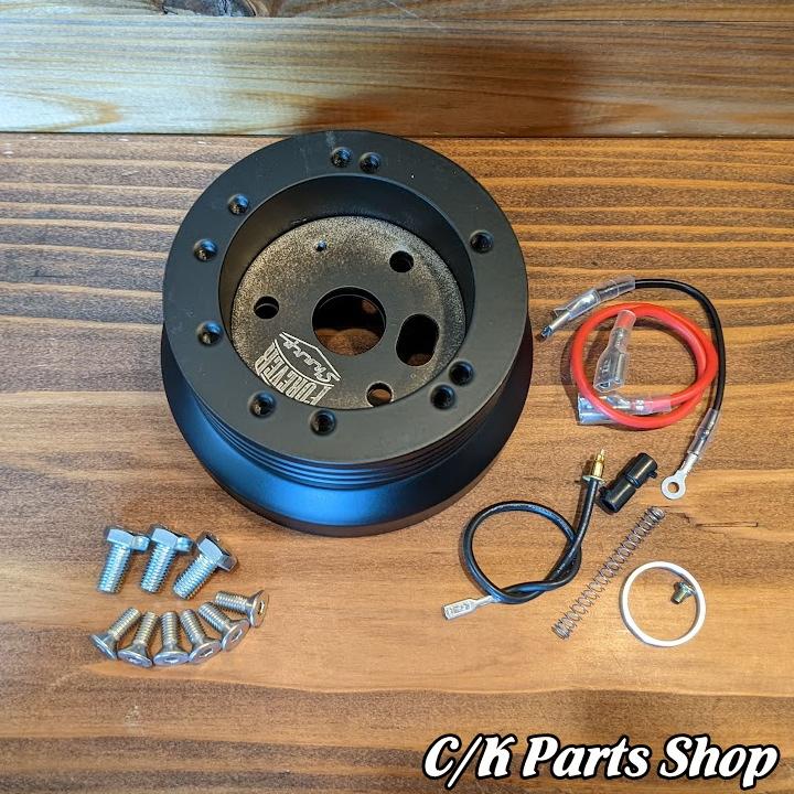 ビレットステアリングホイールアダプター ブラック 5/6ホール PCD 70mm