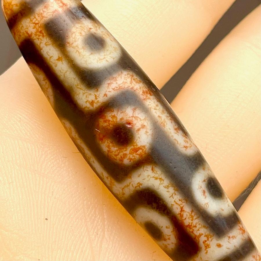 九眼天珠 本物 S730 朱砂 ジービーズ 西蔵天珠 年代物 53.1mm : クロコ