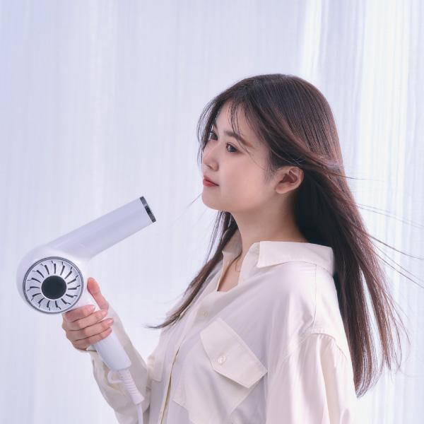 CREATEs（クレイツ） ドライヤー エレメアドライ マルチステージ SD