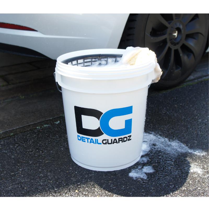 DETAIL GUARDZ（ディテール ガーズ） オリジナルバケツ 18L ホワイト +