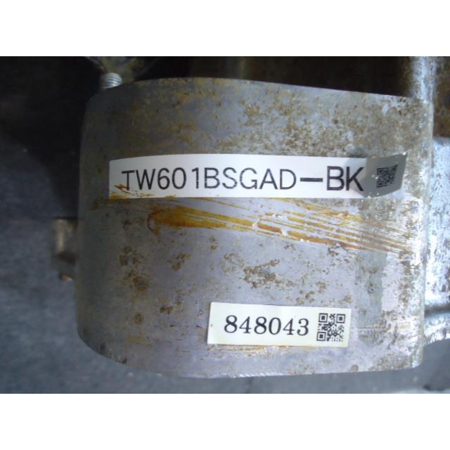 サンバー EBD-TT2 マニュアルミッション 純正品番32000KD440 管理番号