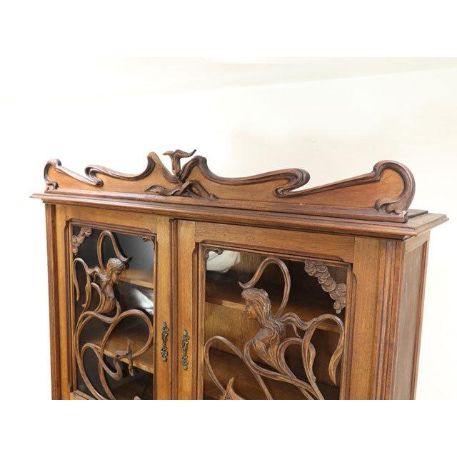 アールヌーヴォー キャビネット 芸術性の高いデザイン 繊細な彫刻 収納