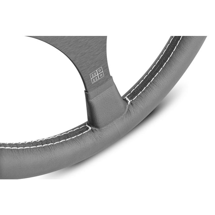 MOMO（モモ） 正規品 ステアリング レーシングヘリテージ 1968