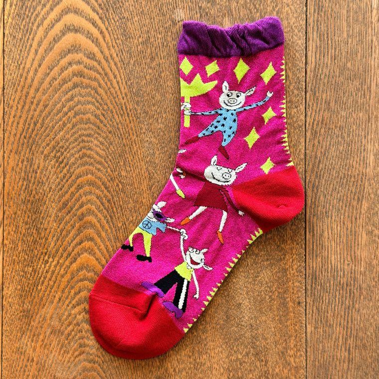 ALBEROBELLO アルベロベロ(Alberobello)オレボレブラぶたさん柄