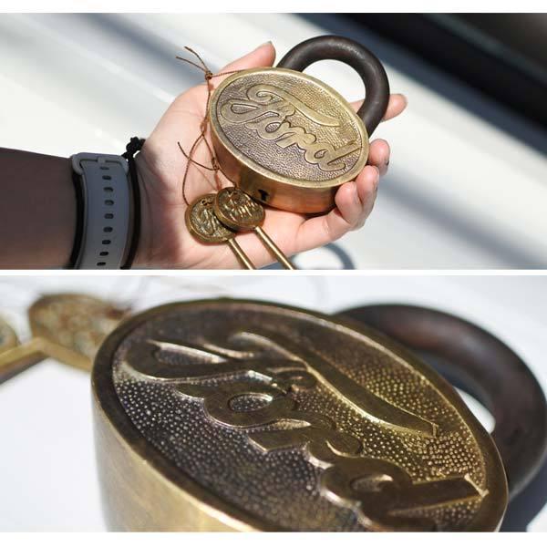 フォード アンティーク ロック 鍵2本付き 南京錠 キー FORD おしゃれ