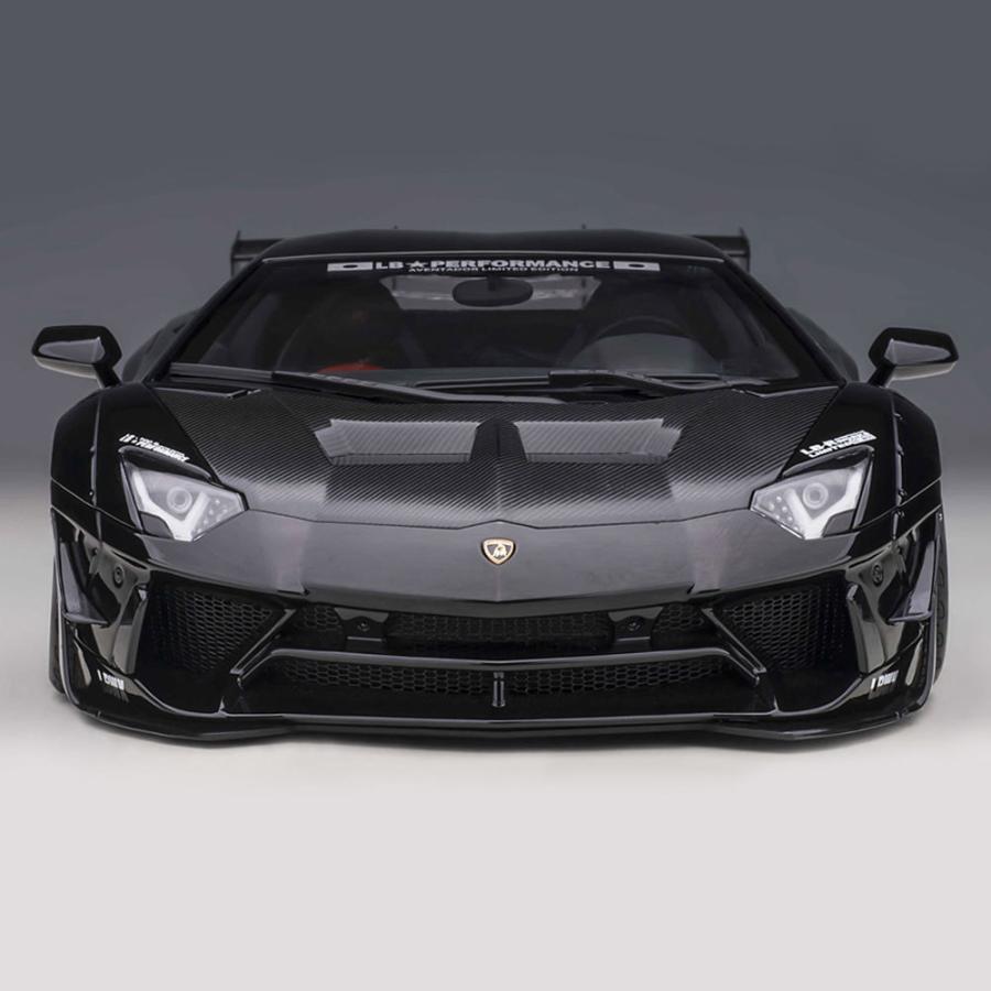 Lamborghini（ランボルギーニ） ミニカー 1/18 アヴェンタドール