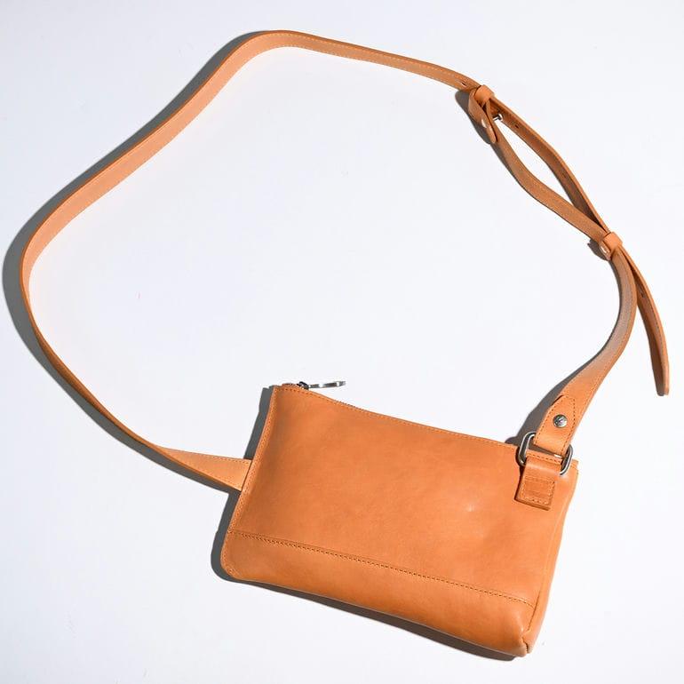 IL BISONTE（イルビゾンテ） ショルダーバッグ ベルトバッグ ボディ