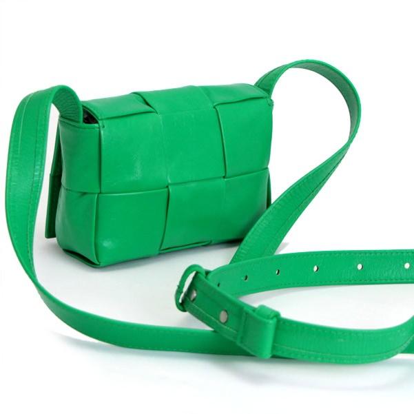 ボッテガ ヴェネタ BOTTEGA VENETA キャンディカセット ミニ