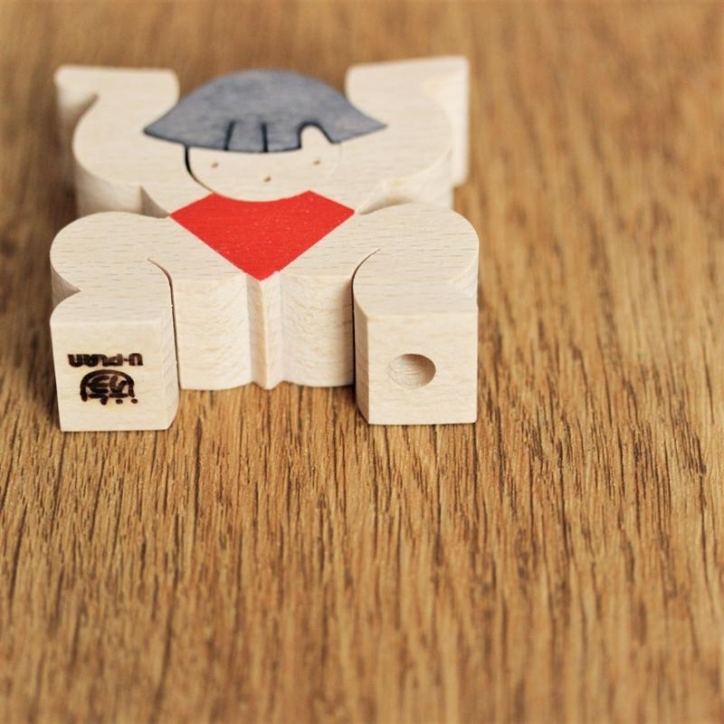 鯉のぼりを揚げる金太（小） KK229 五月人形 小黒三郎 組み木 鯉のぼり