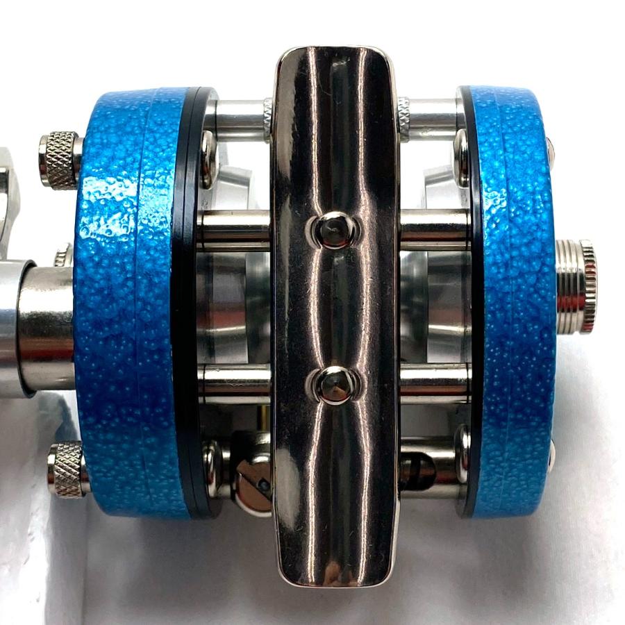 五十鈴 ベイトリール 替スプール付 BC421SSS-T2 やや傷や汚れあり