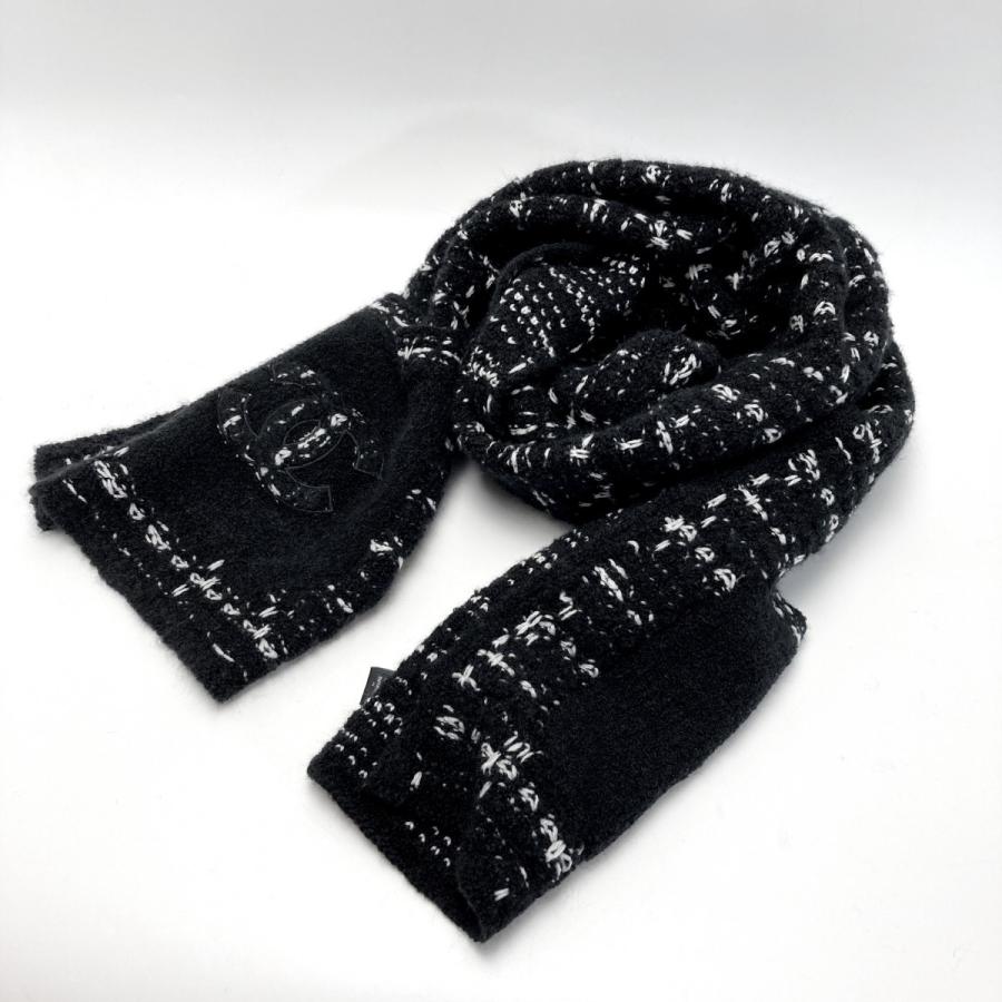 CHANEL（シャネル） ココマーク ポケット付き マフラー ブラック