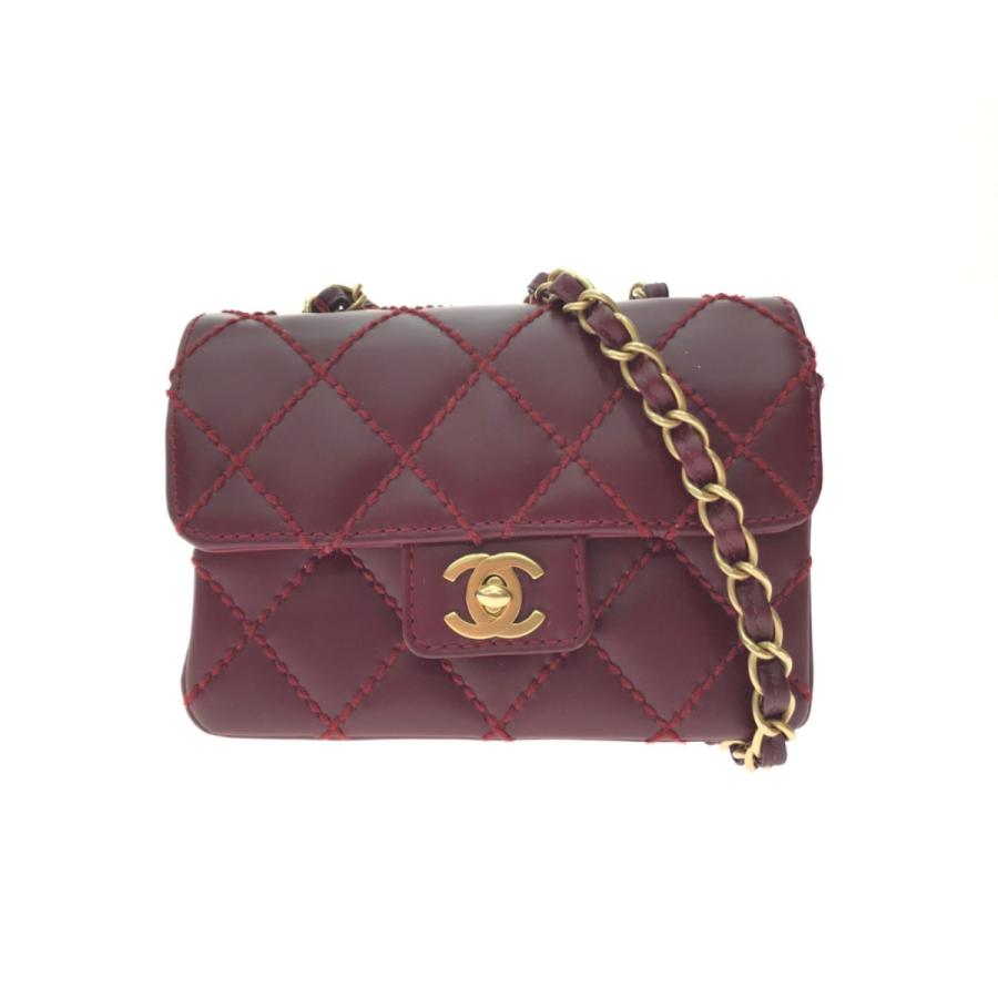 CHANEL（シャネル） ▽▽ ミニマトラッセ ワイルドステッチ レッド