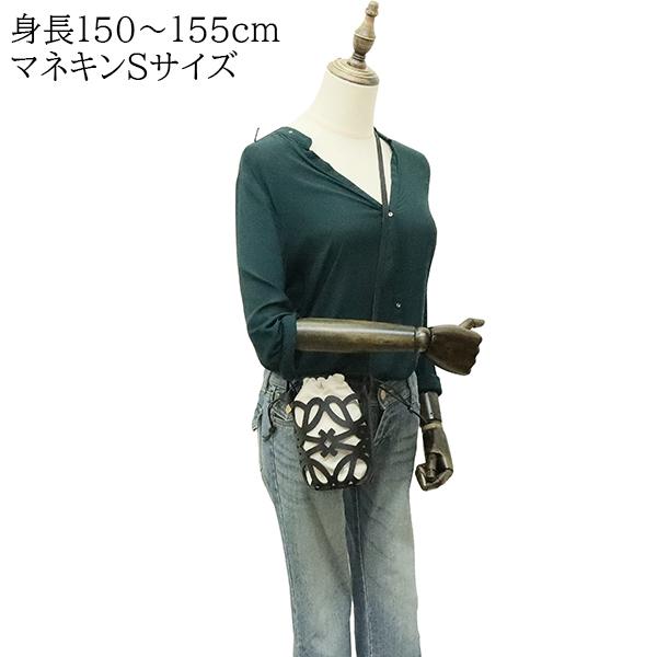 LOEWE（ロエベ） ショルダーバッグ アナグラム カットアウト ポケット