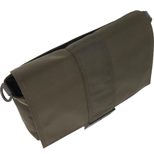 FENDI（フェンディ） バゲット メッセンジャー ミディアム ショルダー