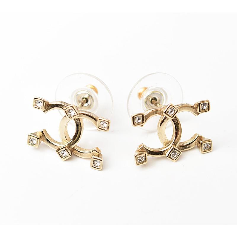 CHANEL（シャネル） ピアス アクセサリー ピアス CCマーク ライン