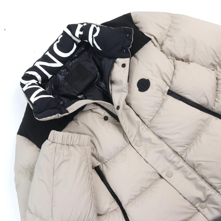 MONCLER（モンクレール） 美品○MONCLER 2021年製 G20911A00033 53333