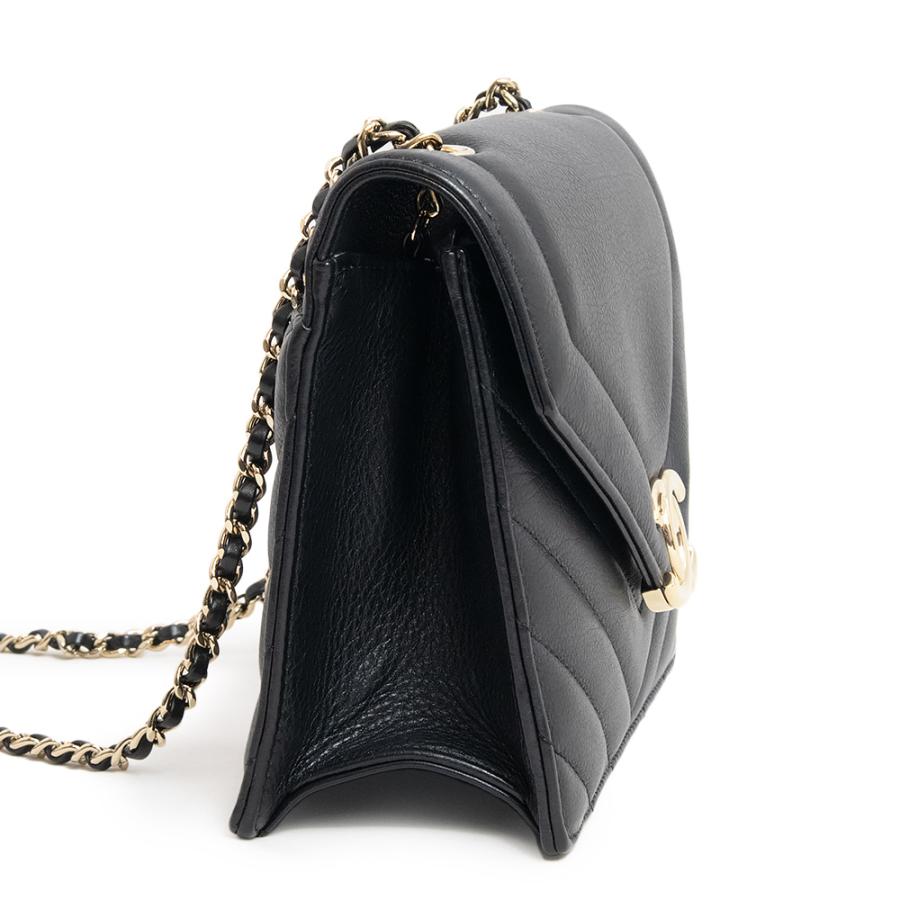 CHANEL（シャネル） （美品）シャネル シェブロン Vステッチ ココ
