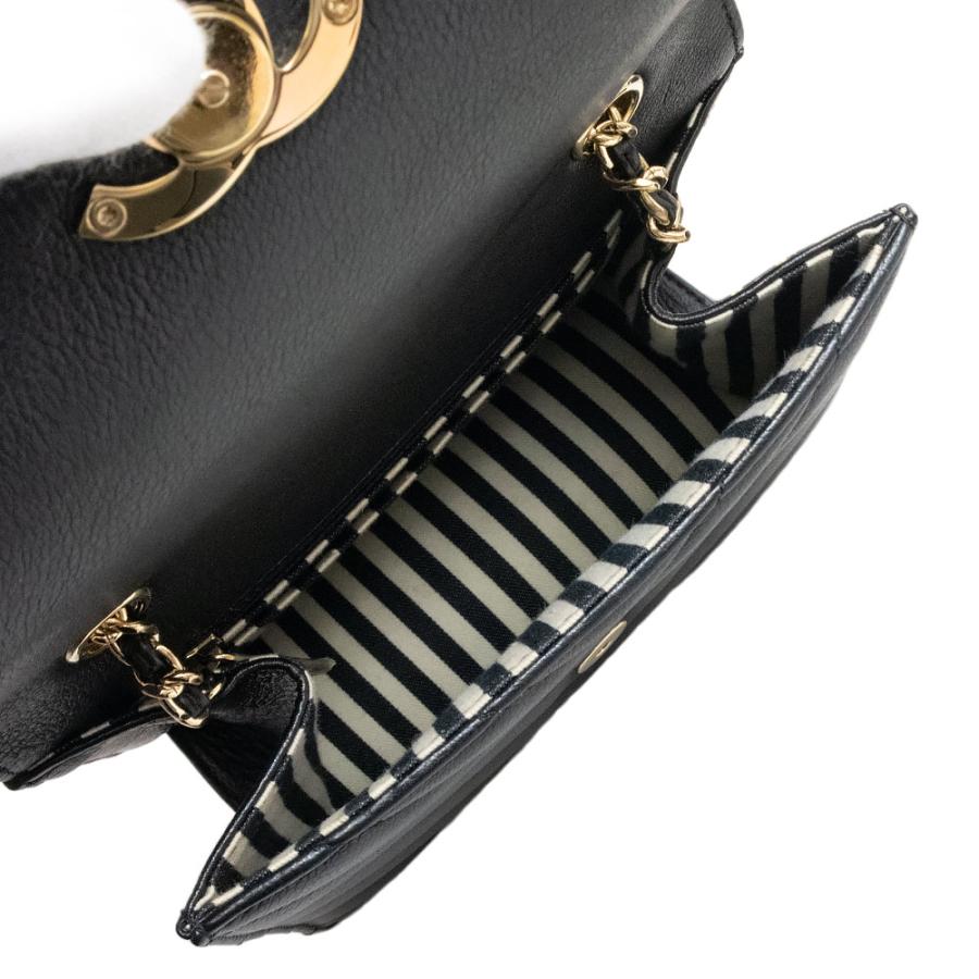 CHANEL（シャネル） （美品）シャネル シェブロン Vステッチ ココ
