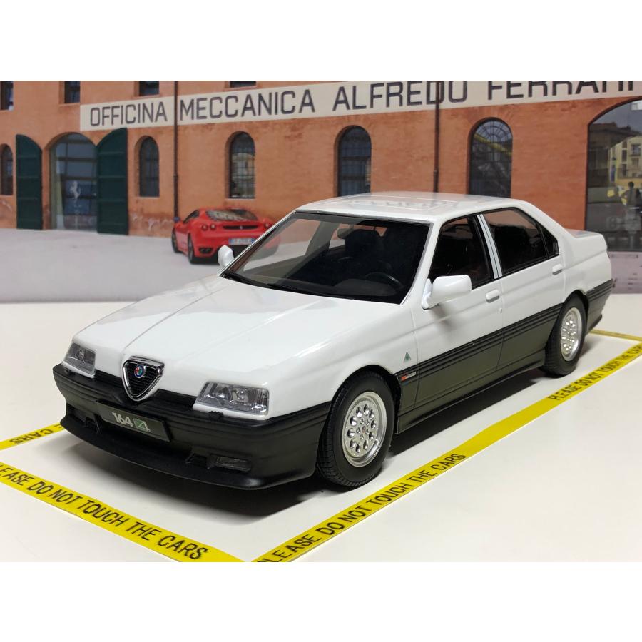 Triple 9 1/18 Alfa Romeo 164 Q4 1994 ホワイト アルファロメオ