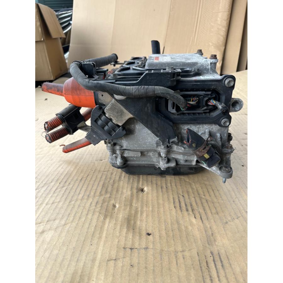 トヨタ 30 プリウス ハイブリッド (ZVW30) 純正 インバーター