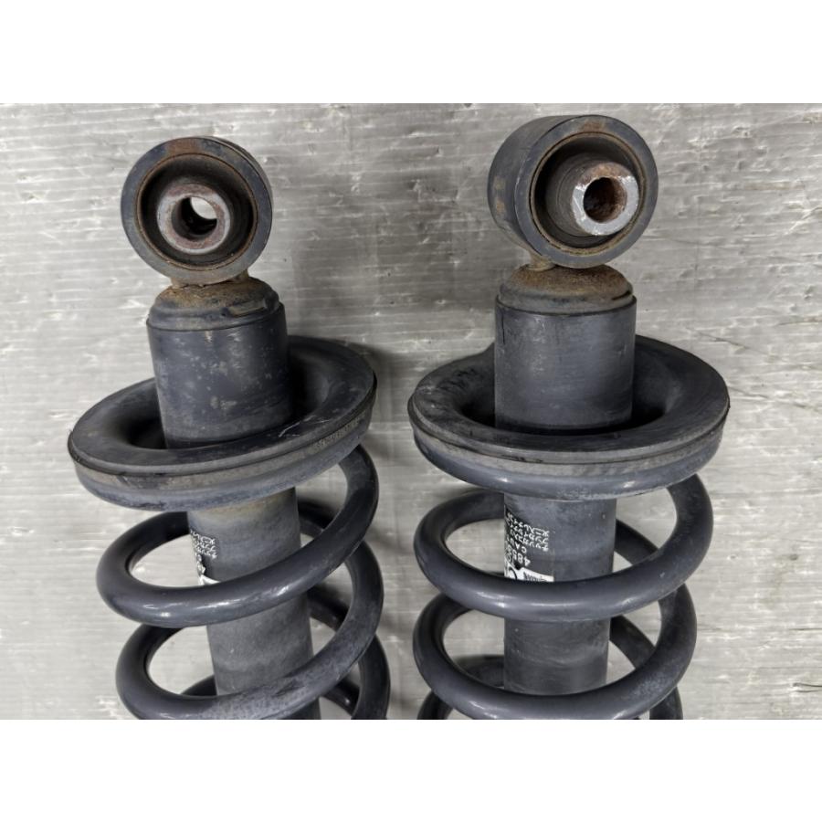 クラウン 210系 (AWS210 GRS210) 純正ショック サスペンション 1台分